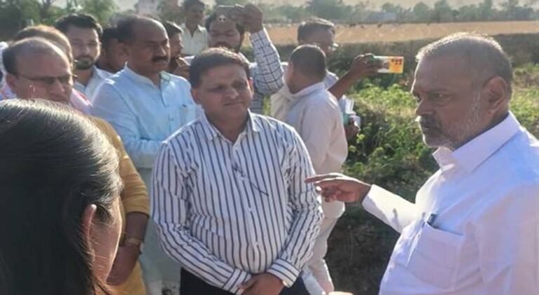 कुशवाह ने किया औचक निरीक्षण, अधिकारियों की कार्यप्रणाली पर सवाल