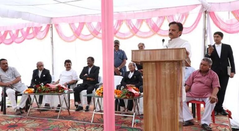 उप मुख्यमंत्री ने जिला न्यायालय परिसर में स्वच्छ पेयजल आपूर्ति के लिए किया भूमि पूजन