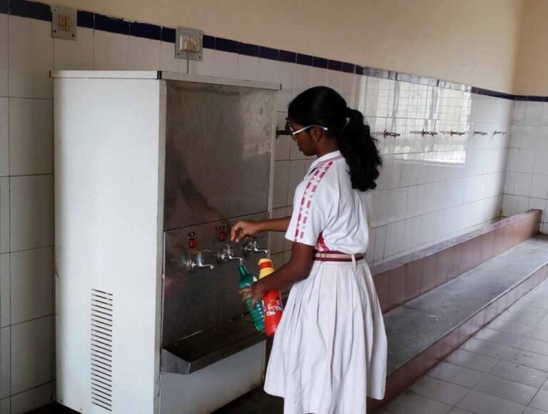 लू से बचाव के लिए स्कूलों और अस्पतालों में खास इंतजाम, डीएम ने दिए आदेश