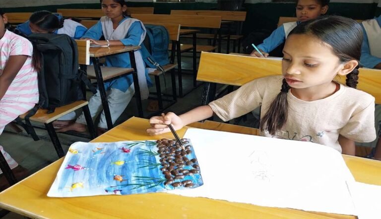 मंजू जायसवाल का अनोखा तरीका: चित्रों के जरिए गणित सिखाकर जबलपुर में बच्चों का 95% रिजल्ट