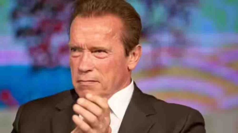 अर्नोल्ड श्वार्ज़नेगर को अल्स्टर यूनिवर्सिटी ने मानद डॉक्टरेट से किया सम्मानित और 60 साल पुराने उस शहर के किस्से ने भावुक किया