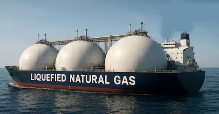 रूस की 40% सस्ती LNG से भारत में ऊर्जा लागत और महंगाई कम हो सकती है