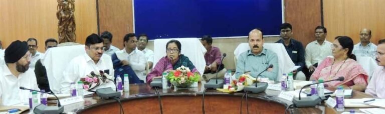 हरित खाद, नीली-हरी शैवाल के उत्पादन तकनीक और उपयोग को गांव-गांव तक पहुंचाएं