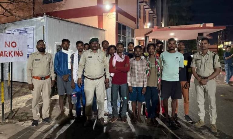 वन भूमि पर कब्जे की कोशिश विफल: जगदलपुर में 14 ग्रामीणों को पुलिस ने दबोचा