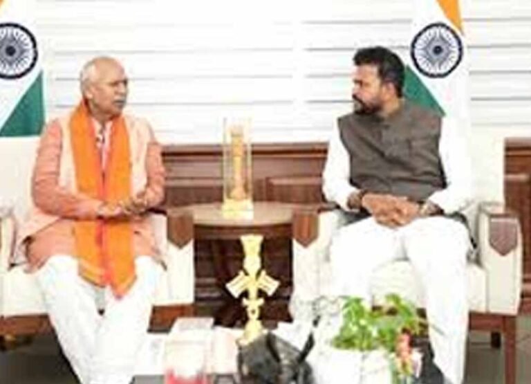 अम्बिकापुर हवाई सेवा पर सांसद चिंतामणि का स्वागत, केंद्रीय नागरिक उड्डयन मंत्री से भेंट