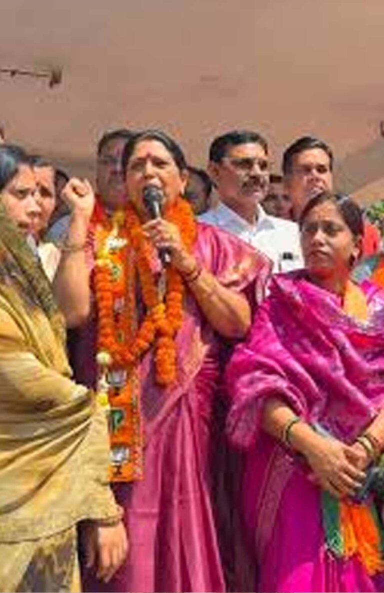 Cultural Pride in Rajya Sabha: लक्ष्मी वर्मा ने पारंपरिक साड़ी में ली शपथ, गूंजा ‘जय जोहार’