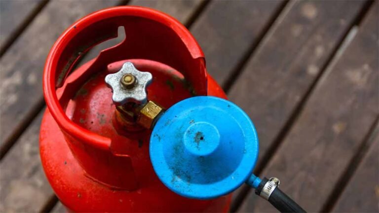 गैस कंपनी का बड़ा फैसला: अब बिना कार्ड भी मिल सकेगा LPG सिलेंडर, लाखों को फायदा