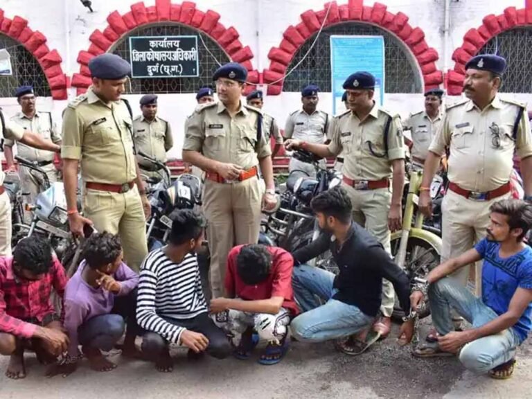 Durg में पुलिस की बड़ी कार्रवाई, वाहन चोरी गैंग के 5 सदस्य दबोचे गए