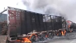 हिंसा की आग में मणिपुर: बिष्णुपुर धमाके में दो मासूमों की जान गई, कई जिलों में कर्फ्यू लागू