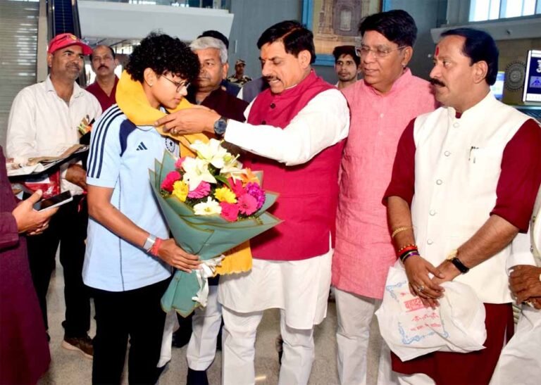 ग्वालियर की बेटी अनुष्का शर्मा बनी मध्यप्रदेश की नारी शक्ति की वैश्विक प्रतीक