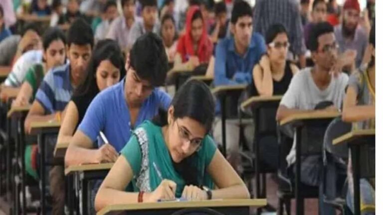 प्रदेशभर में सख्त निगरानी के बीच परीक्षा सकुशल सम्पन्न