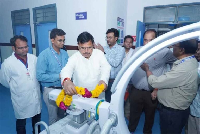 बिरला नगर अस्पताल को मिली नई सौगात, ऊर्जा मंत्री तोमर ने किया सी-आर्म मशीन का शुभारंभ