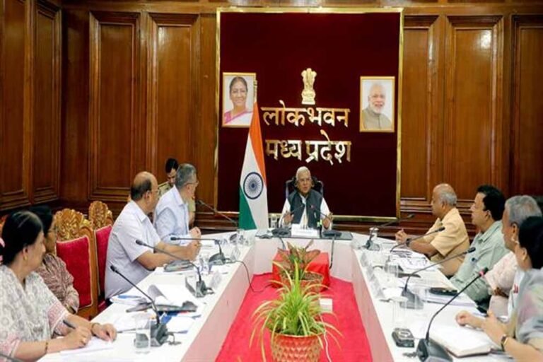 राज्यपाल के समक्ष जनजातीय उपयोजना कार्यशाला की अनुशंसाओं पर हुई चर्चा