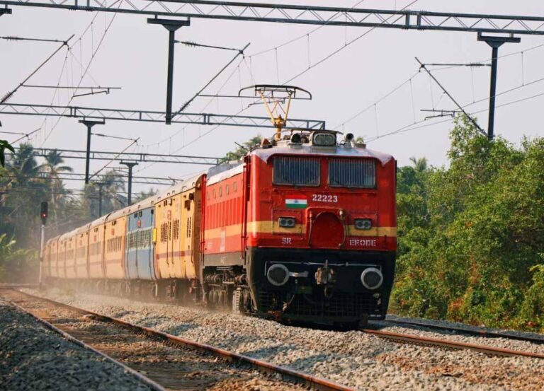 भोपाल से 24 ट्रेनों का डायवर्ट रूट, 30 अप्रैल तक यात्रियों को झेलनी होगी मुश्किलें