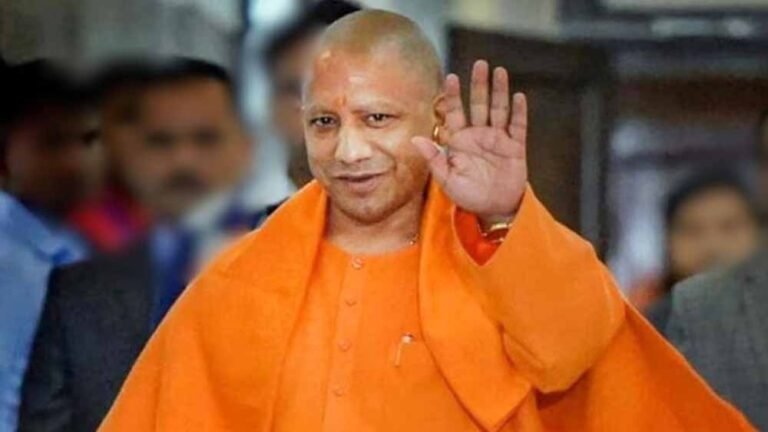 गेहूं और सरसों की फसल पर बेमौसम मार, यूपी सरकार अलर्ट मोड पर, किसानों के खातों में सीधे पहुंचेगा राहत का पैसा