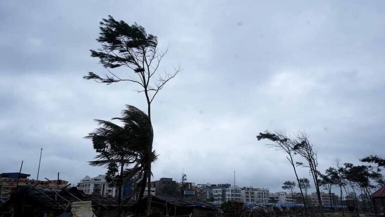 राजस्थान वेदर अपडेट: कई जिलों में तेज हवाएं और बारिश का येलो अलर्ट जारी