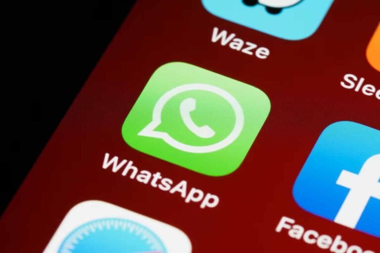 बिना Seen हुए देखें WhatsApp Status, जानें 3 आसान और सुरक्षित तरीके