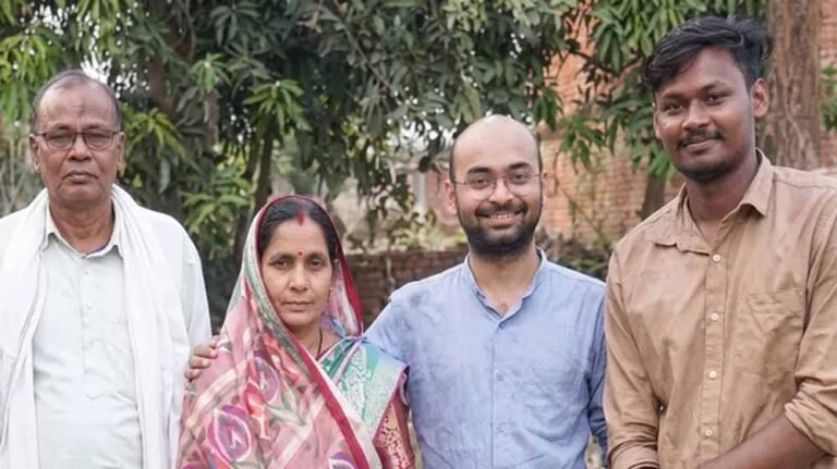 छत्तीसगढ़ के लाल अजय गुप्ता: तेंदूपत्ता से लेकर IFS तक का सफर