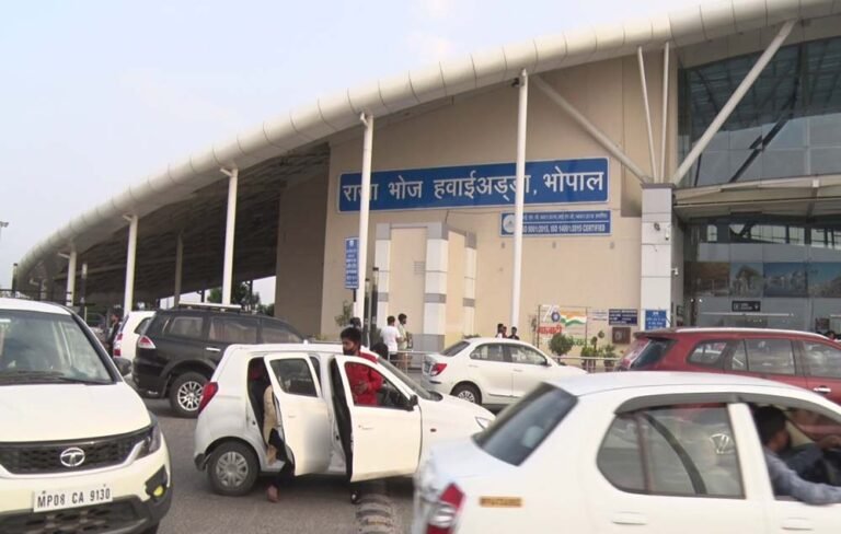 भोपाल एयरपोर्ट से नई उड़ानों की तैयारी: श्रीनगर-चेन्नई समेत कई रूट्स के लिए मांगे गए प्रस्ताव