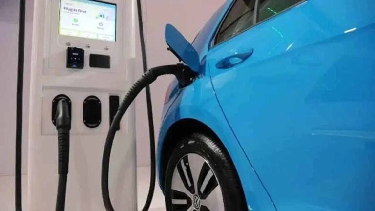 इलेक्ट्रिक व्हीकल को बढ़ावा: केंद्र सरकार ने 4800 नए EV चार्जिंग स्टेशन को दी मंजूरी