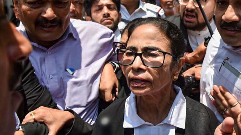 ‘हार के बाद कोर्ट का सहारा’… ममता बनर्जी पर पूर्व जज की तीखी टिप्पणी