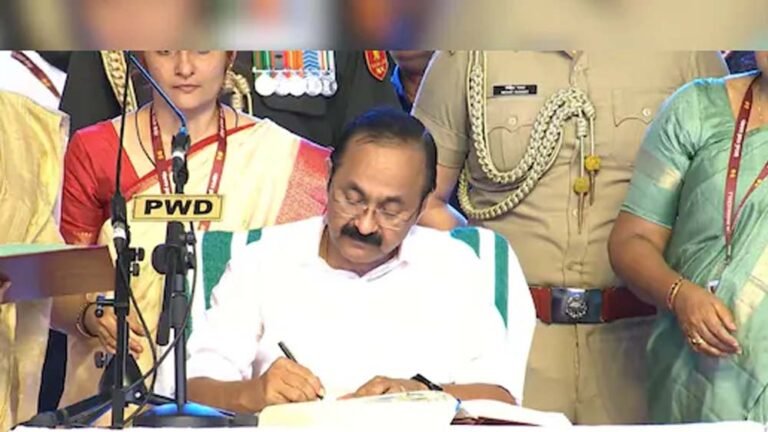 वीडी सतीशन बने केरल के नए मुख्यमंत्री, शपथग्रहण समारोह में नई सरकार की शुरुआत