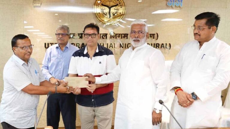 योगी सरकार की पारदर्शी तबादला नीति, स्क्रीन पर चुनकर मिली तैनाती