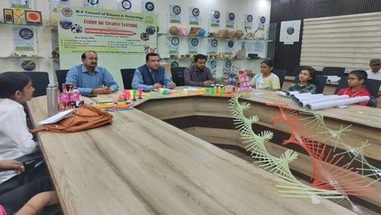 मैपकास्ट के सेंटर फॉर क्रिएटिव लर्निंग में विज्ञान कार्यशालाओं की धूम, छात्रों ने किए रोचक प्रयोग