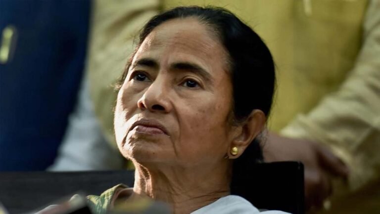 ममता बनर्जी के लिए बढ़ी मुश्किलें, TMC के कई सांसद BJP में जाने की तैयारी में?