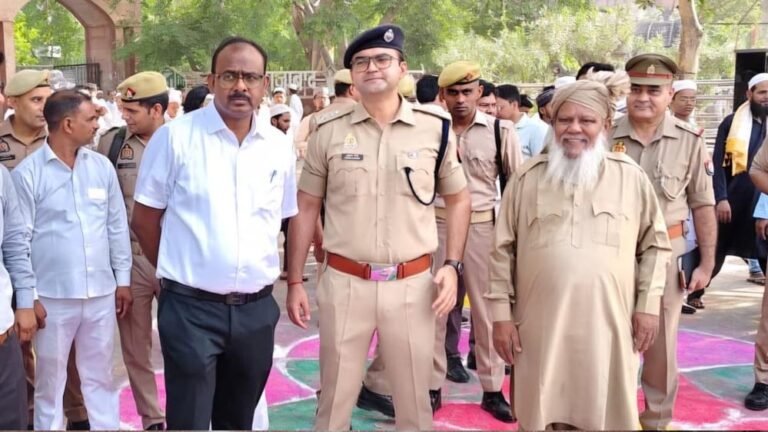 योगी सरकार की सख्ती का असर, पूरे यूपी में शांति और नियमों के बीच मनी बकरीद