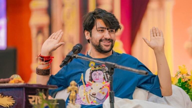 ‘गाय खाने वाले भी अब राष्ट्र माता की मांग कर रहे’, धीरेंद्र शास्त्री का बयान चर्चा में