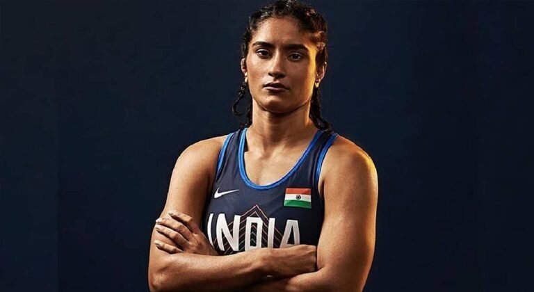 Vinesh Phogat केस में सुप्रीम कोर्ट का बड़ा फैसला, WFI की मुश्किलें बढ़ीं