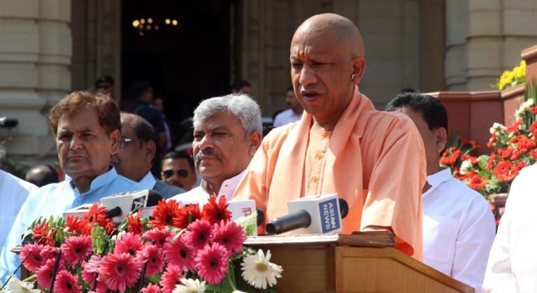 चौधरी साहब कहते थे कि देश के विकास का रास्ता गांव, खेत व खलिहालों से होकर जाता हैः सीएम योगी