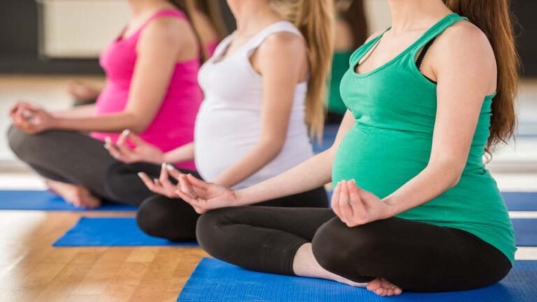 प्रेग्नेंसी में योगासन के अनगिनत लाभ, आयुष मंत्रालय ने किया खुलासा