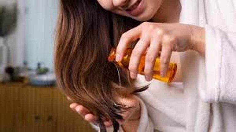 क्या सच में तेल लगाने से बढ़ते हैं बाल? जानें डर्मेटोलॉजिस्ट की राय