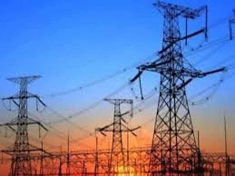 भीषण गर्मी का असर: यूपी में 669 मिलियन यूनिट बिजली खपत, सप्लाई पर दबाव बढ़ा