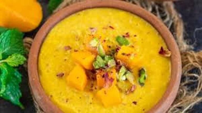 गर्मियों में ट्राई करें मैंगो फिरनी, आम से बनी यह मिठाई बढ़ाएगी स्वाद और ठंडक