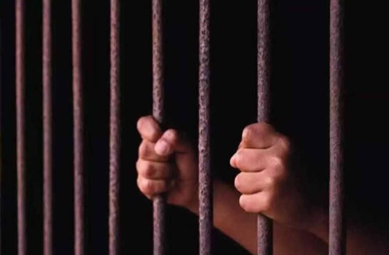 थाने पर पथराव केस में पुलिस की बड़ी कार्रवाई, 4 और आरोपी गिरफ्तार