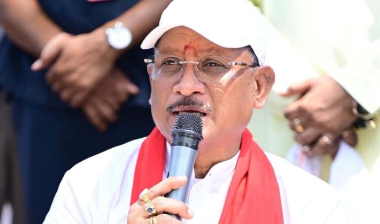सपनों को नई उड़ान, मुख्यमंत्री ने कहा—अब करोड़पति दीदी बनने की सोचिए
