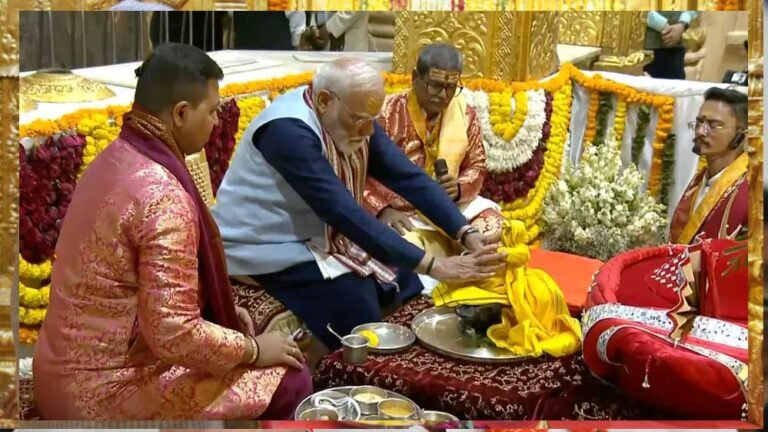 सोमनाथ मंदिर की 75वीं वर्षगांठ पर पीएम मोदी ने लिखा लेख, बताया भारत की अदम्य शक्ति