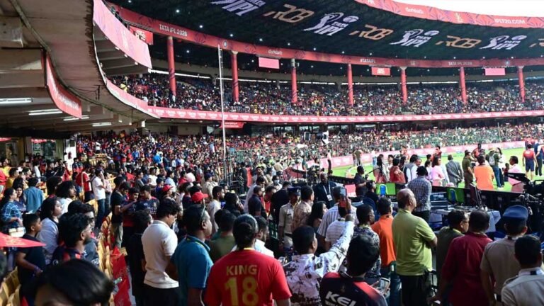 सीएम की घोषणा: 1 लाख रुपये के पुरस्कार वाले टॉपर छात्रों को सरकार दिखाएगी IPL मैच