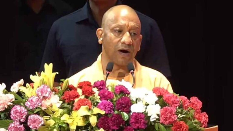 यूपी सरकार की पहल: श्रमिक कल्याण योजनाओं का लोकार्पण और मुफ्त राशन उपलब्ध