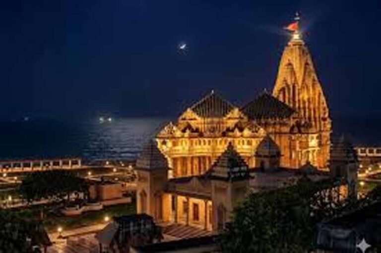 सोमनाथ मंदिर में विशेष पूजा और ध्वजारोहण, अमृत महोत्सव का भव्य समारोह