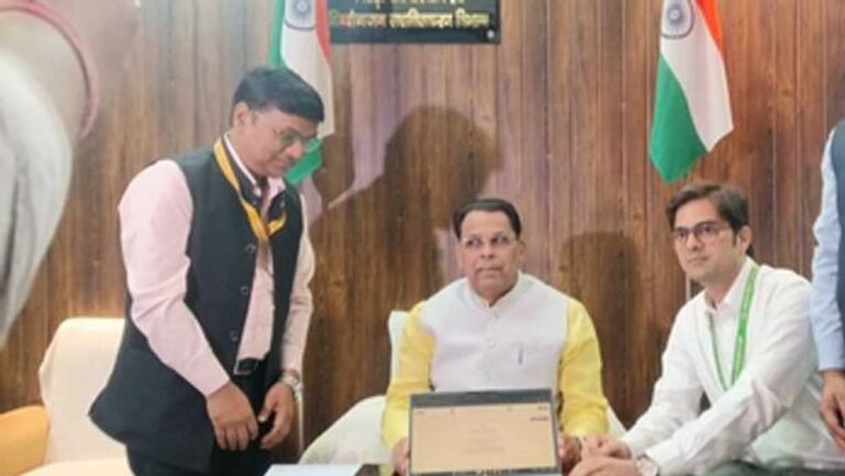 जनगणना 2027: मंत्री नरेन्द्र कश्यप ने स्वगणना कर भागीदारी दर्ज की