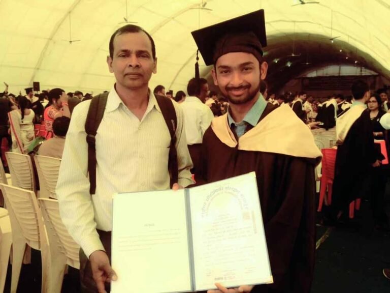 तेंदूपत्ता संग्राहक के बेटे अजय गुप्ता बने भारतीय वन सेवा के अधिकारी