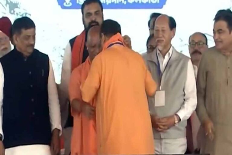 प्रधानमंत्री नरेंद्र मोदी की उपस्थिति में पश्चिम बंगाल की नई सरकार का भव्य शपथ ग्रहण समारोह