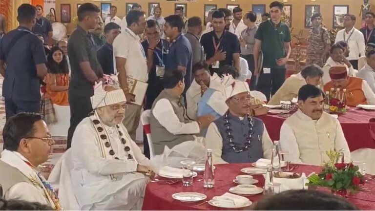 बादल अकादमी में सजी संस्कृति की महफिल, अमित शाह ने लिया लोकनृत्यों का आनंद