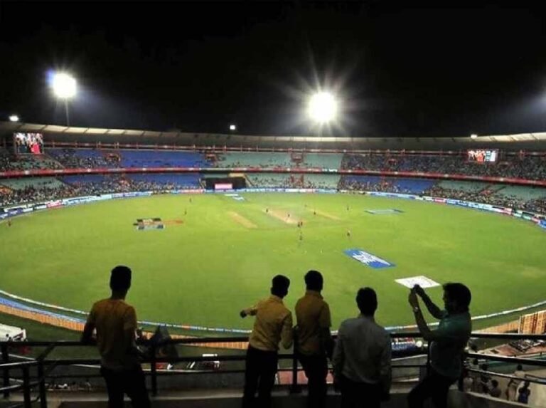 रायपुर में IPL का डबल धमाका: 10 और 13 मई को मुकाबले, टिकट बिक्री कल से होगी शुरू