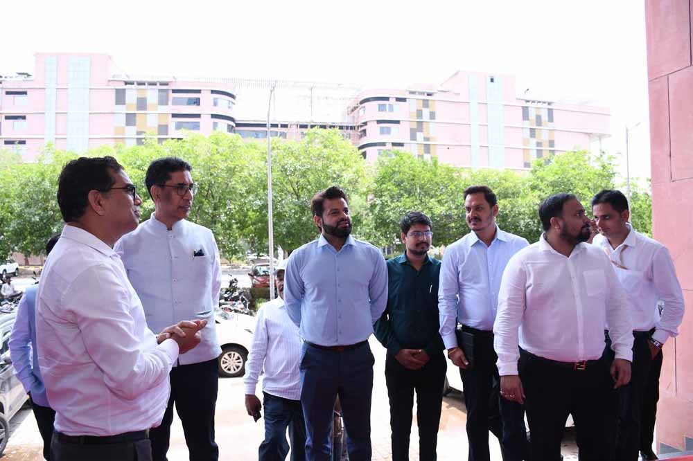दो माह में भारत सरकार के अधिकारियों का तीसरा दौरा, सचिव ने की सराहना