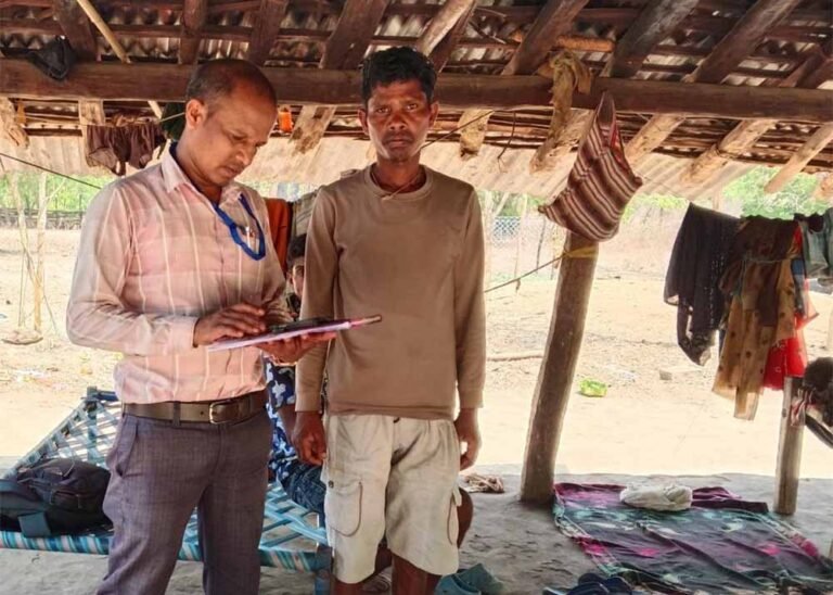 51 हजार से अधिक कर्मचारी घर-घर पहुँचकर जुटा रहे जानकारी
